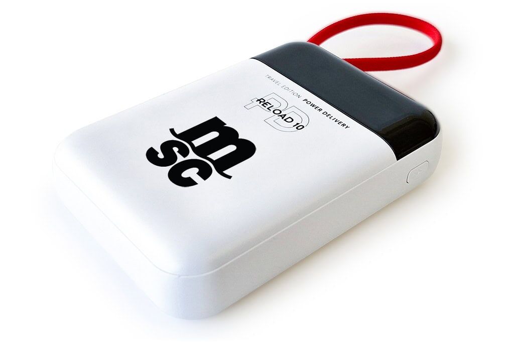 SKROSS 10.000 mAh Hızlı Şarj ve Dahili Type-C Kablolu Powerbank